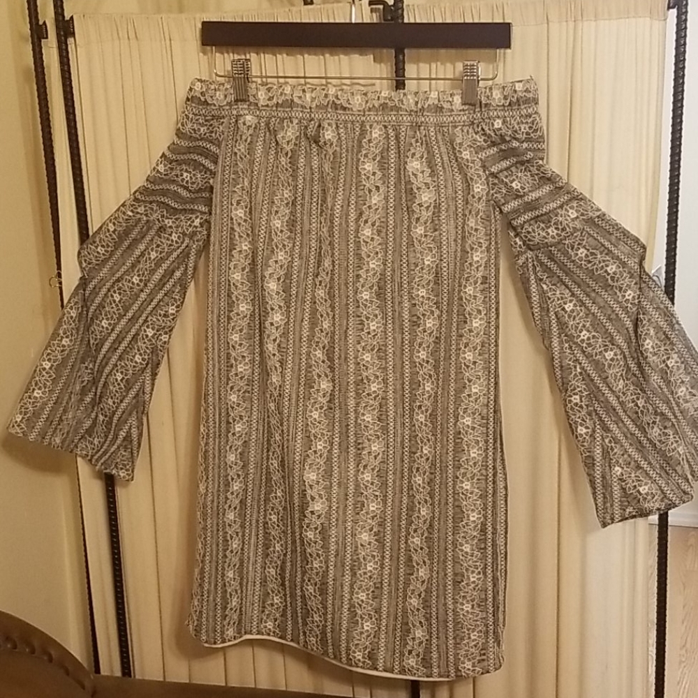 Beautiful off Shoulders Blouse